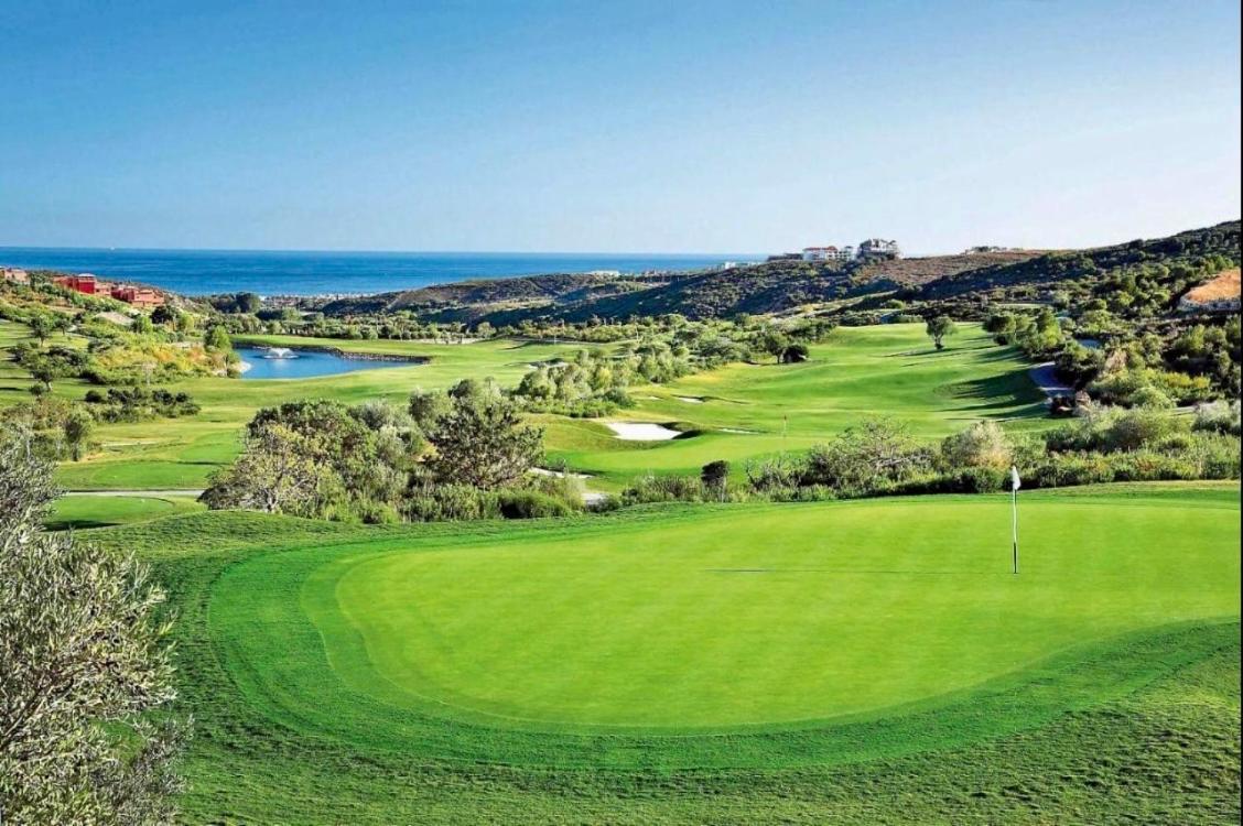 Casares Beach Golf Apartment With Private Garden Direct Pool Access Zewnętrze zdjęcie
