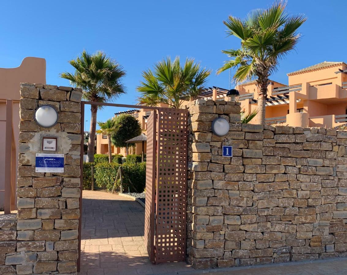 Casares Beach Golf Apartment With Private Garden Direct Pool Access Zewnętrze zdjęcie